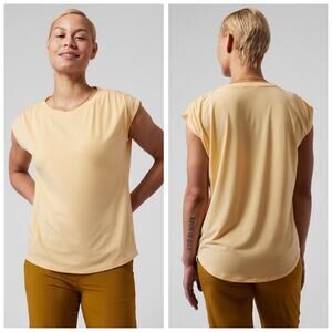 Athleta Women's Getaway Ruched Cap Sleeve Lunaria Yellow Flowy Tee - Size Large